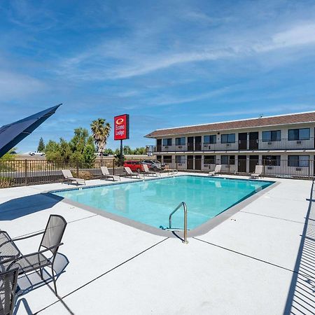 Econo Lodge Stockton Near I-5 Fairgrounds Buitenkant foto