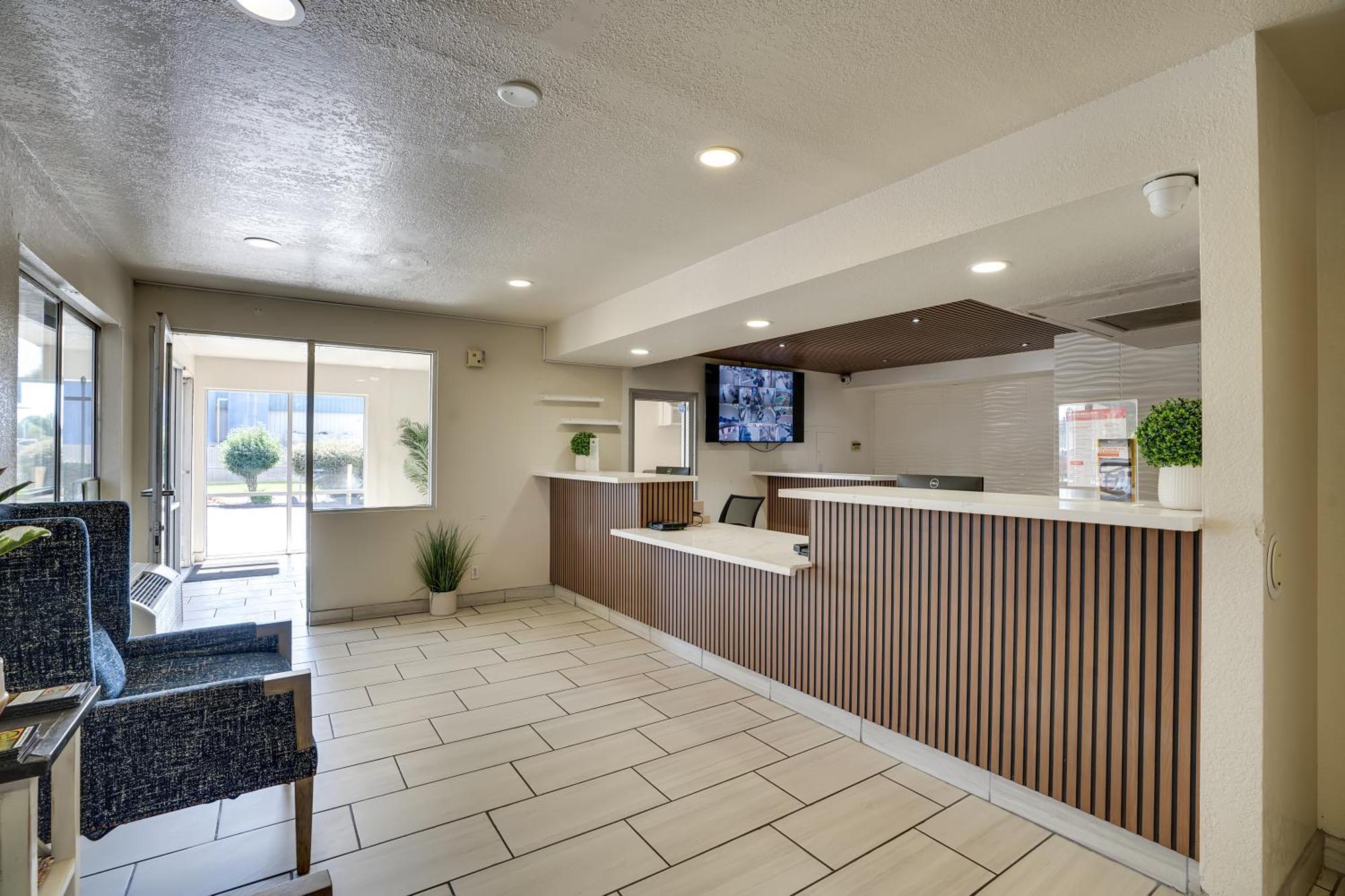 Econo Lodge Stockton Near I-5 Fairgrounds Buitenkant foto