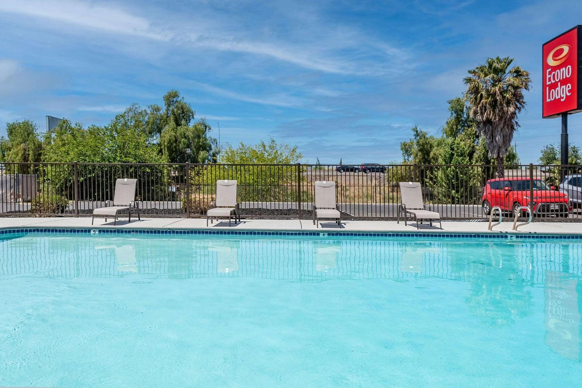 Econo Lodge Stockton Near I-5 Fairgrounds Buitenkant foto